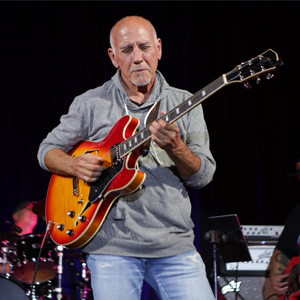 Larry Carlton Best Live Performance